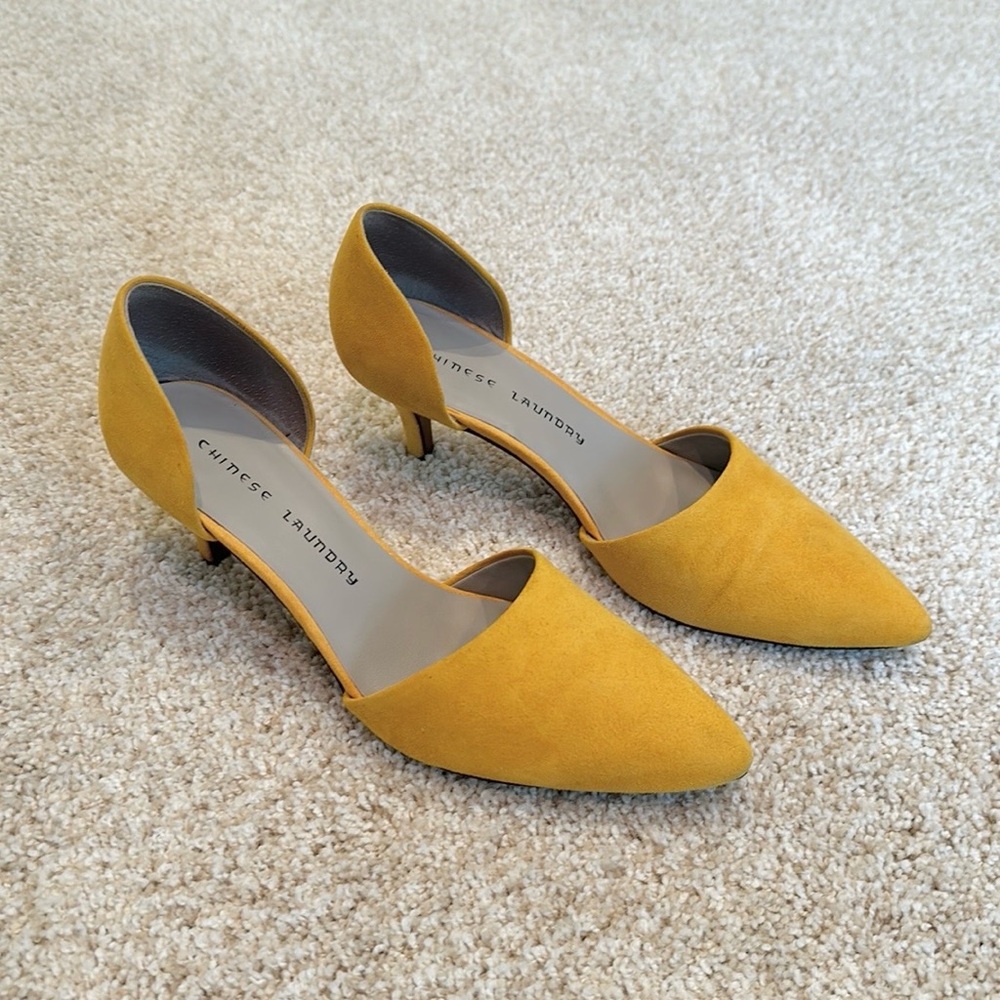 Chinese Laundry yellow suede d’orsay pumps